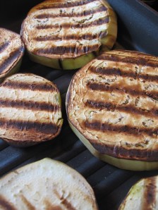 Grilled eggplant using grill pan