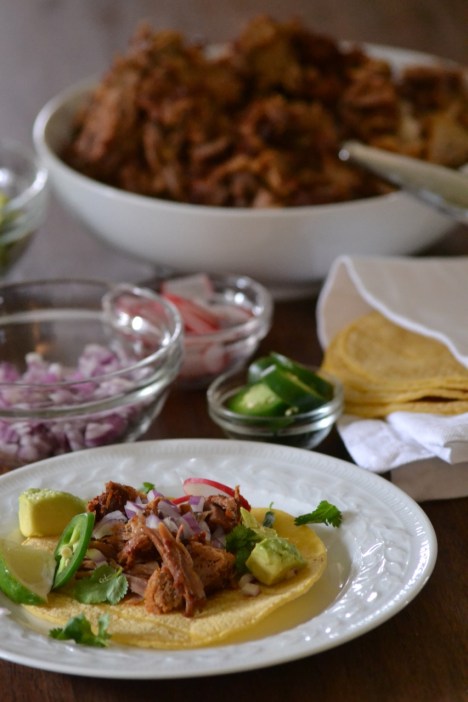 Mexican-Inspired Slow Cooker Pulled Pork Tacos (www.mincedblog.com)